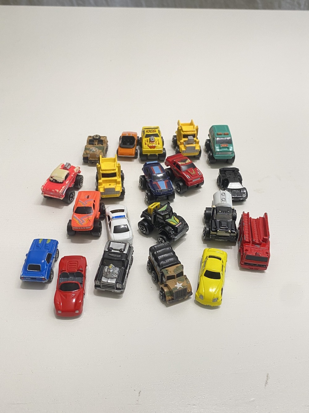 Vintage MINI Die-Cast Toy Vehicle Lot – 20 Pieces